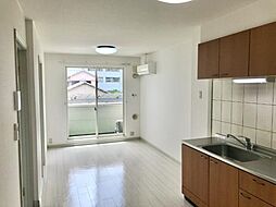 Ocean View M＆C 203 2階2LDKのリビング/ダイニング