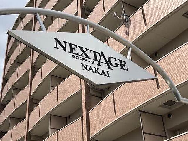 5 / 22