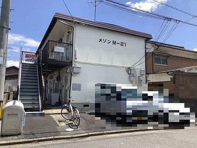 2 / 10