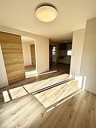 ファンテジー旭ヶ丘　Ａ棟 A0201 2階2LDKのリビング/ダイニング