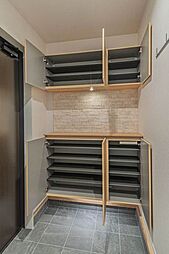 シューズボックス