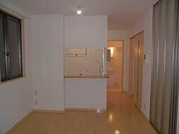 アルルＩ 102 1階1LDKのリビング/ダイニング