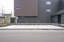 7 / 12