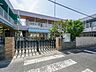 周辺：ひばり幼稚園 ■満3歳から就学前までの子どもを対象とした幼稚園です。集団生活を通じて基本的生活習慣や社会性を養い、園内施設や遊具を活用して、年齢に応じた活動・学びを計画的に実施しています。 200m