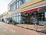 周辺：ヨークマート江戸川台店 ■生鮮食品や日用品が揃うスーパーマーケットです。駐車場完備で車での買い物も便利です。 800m