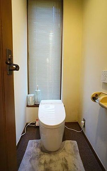 トイレを拡大表示