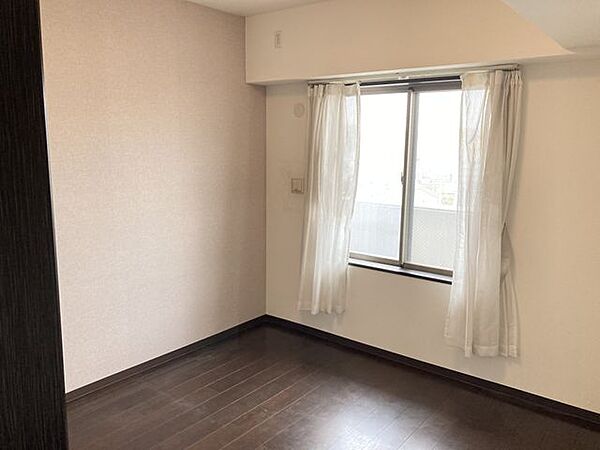 洋室を拡大表示