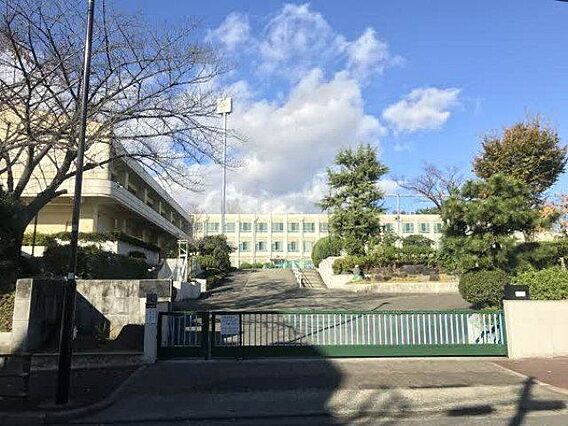 名古屋市立鶴舞...