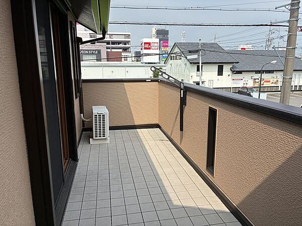 バルコニー