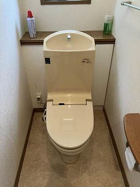 トイレを拡大表示