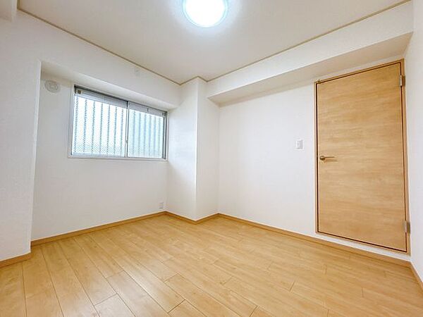 洋室を拡大表示