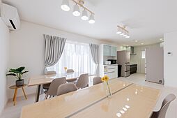 ロダン下小塙 1階ワンルームのリビング/ダイニング