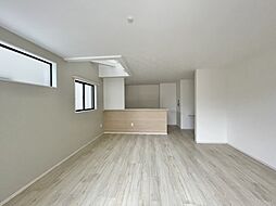 高崎市芝塚町戸建て 1号室