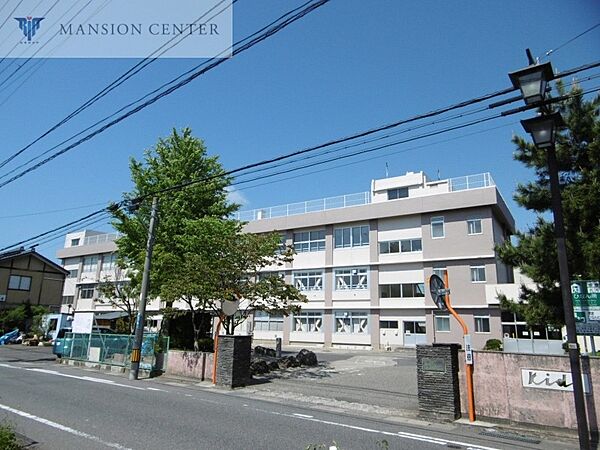 画像15:新潟市立木戸小学校 335m