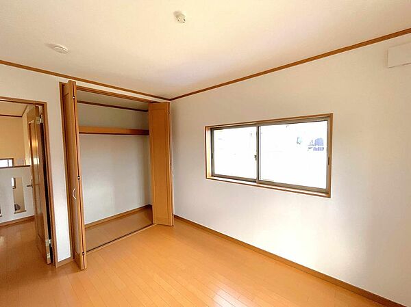 洋室を拡大表示