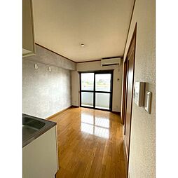 スカイピュア 104 1階2DKのリビング/ダイニング