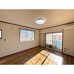 パールヒル宮 201 2階ワンルームのリビング/ダイニング