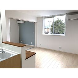 ブルーム 202 2階1LDKのリビング/ダイニング