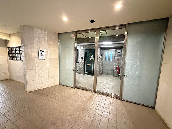 エントランスを拡大表示