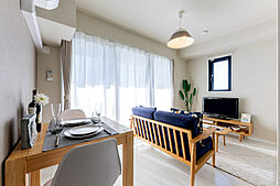 GRANDE青戸 201 2階1LDKのリビング/ダイニング