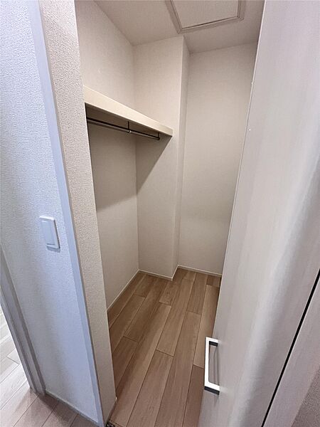 画像9:ウォークインクローゼット