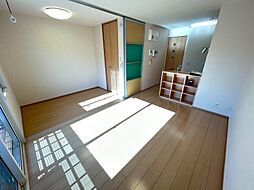 メゾンソレイユ・カトル 101 1階1LDKのリビング/ダイニング