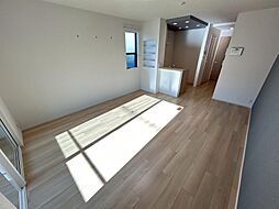 フォルネ 103 1階ワンルームのリビング/ダイニング