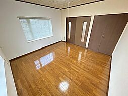 キャステール・コザキＢ J