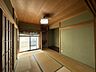 室内：1階和室
