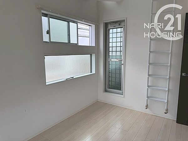 detached 東京都立川市砂川町８丁目

地図を見る