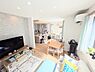 リビング/ダイニング：南東向きで日当たり、通風ともに良好です。