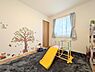 子供部屋：6帖の広さで子供部屋としても十分な広さが確保できています。