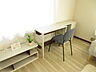室内：家具付き