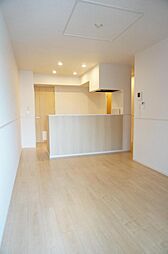 コンフォートスクエア 1階1LDKのリビング/ダイニング