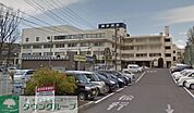 医療法人財団織本病院 徒歩7分。病院 550m