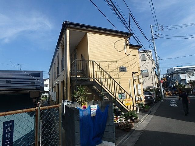 7 / 19