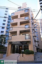 3 / 19