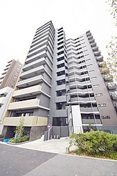 3 / 18