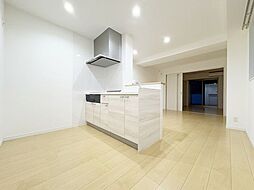 ラピス 301 3階1LDKのリビング/ダイニング