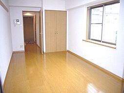 アーク松戸本町 2階1Kのリビング/ダイニング