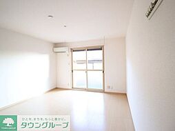 リシアンサス・ガーデン　C 1階1Kのリビング/ダイニング