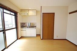 JR南武線 稲田堤駅 徒歩1分の賃貸マンション 3階ワンルームのリビング/ダイニング