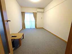 レオパレスカリス 1階1Kのリビング/ダイニング