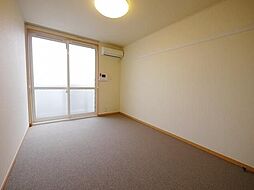 レオパレスパタータIII 203 2階1Kのリビング/ダイニング