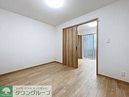 ブルーベリーの街のルーレヴ 103 1階2Kのリビング/ダイニング