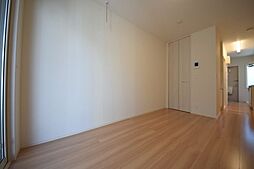 Ａｉｓｈｉｎ Ｃｏｕｒｔ 106 1階1Kのリビング/ダイニング