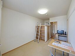 つくばエクスプレス 三郷中央駅 バス9分 一本木橋下車 徒歩6分の賃貸マンション 3階1Kのリビング/ダイニング