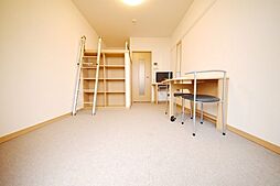 レオパレスカーニバルII 302 3階1Kのリビング/ダイニング