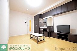 レオネクストＡＤＡＭＡＮＴIII 101 1階ワンルームのリビング/ダイニング