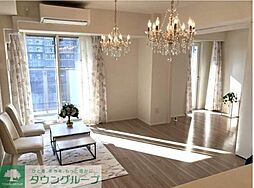 京王線 聖蹟桜ヶ丘駅 徒歩6分の賃貸マンション 7階3LDKのリビング/ダイニング